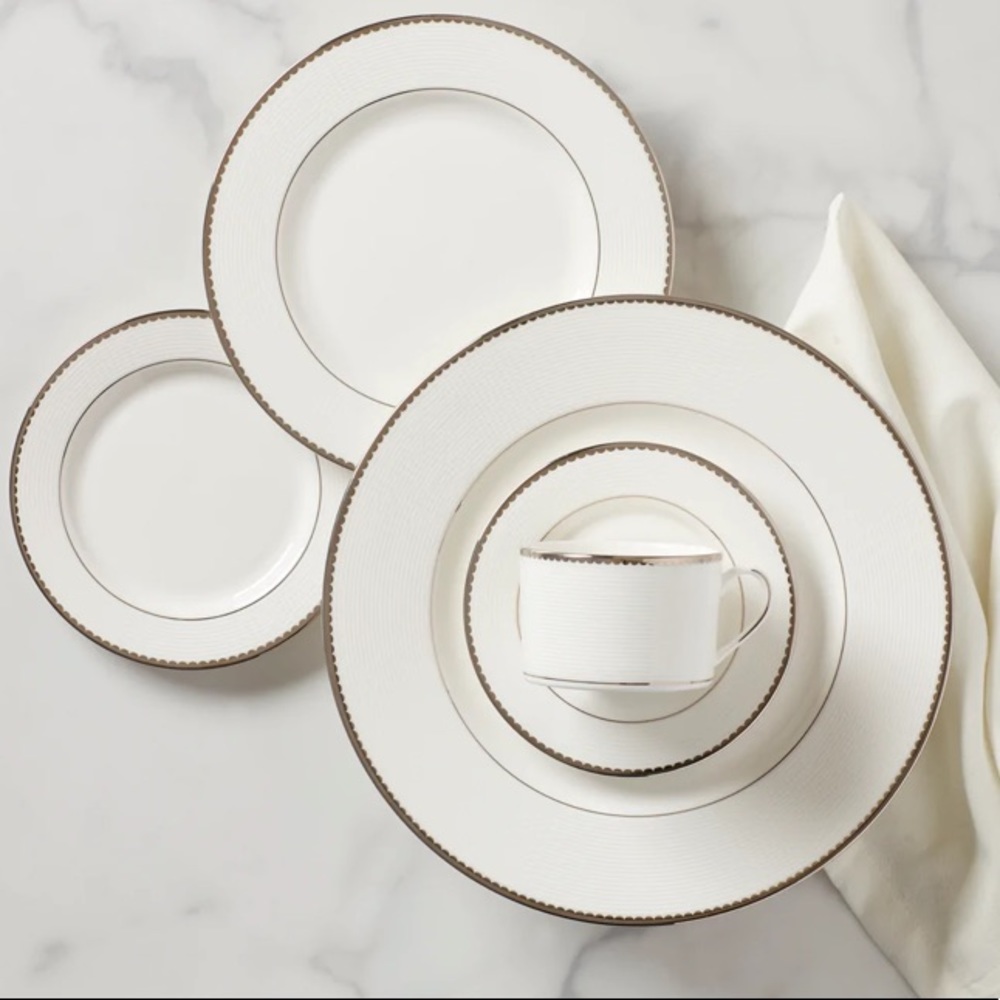 Kate Spade China by Lenox, Sugar Pointe, 5 Piece Place Setting